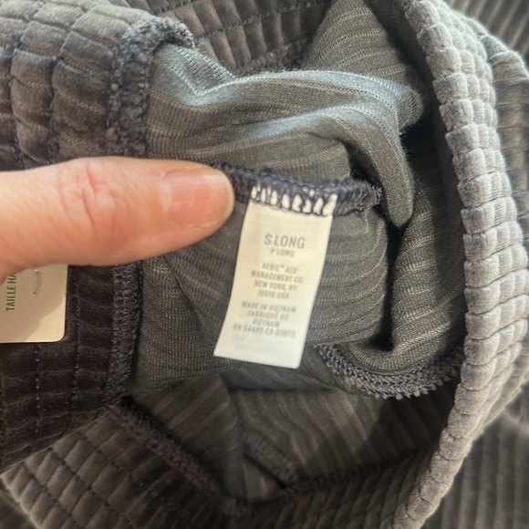 Aerie gray ribbed flare pants size small long. NWT. - Picture 11 of 13